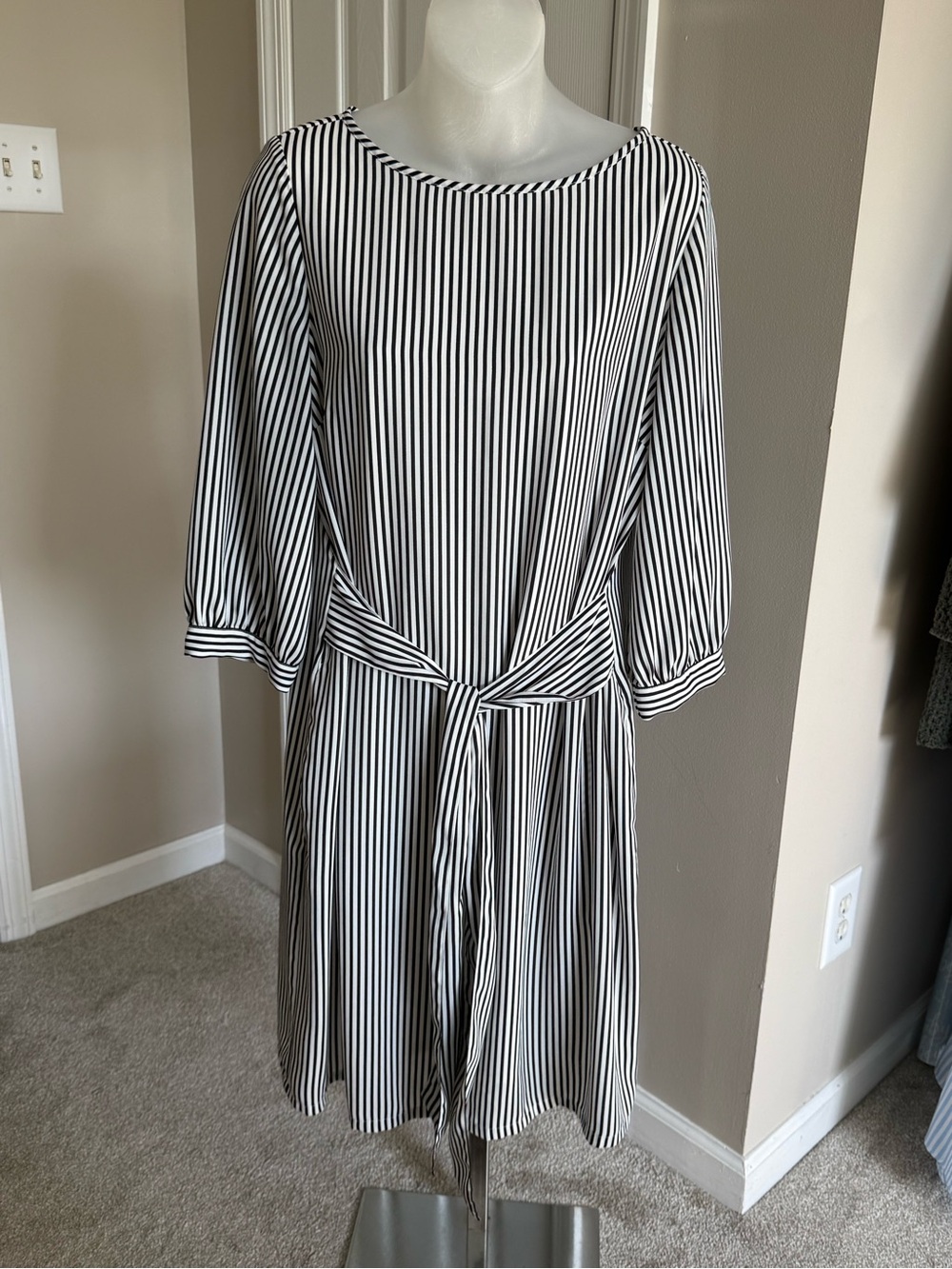 Apt. 9 Black and White Vertical Stripe Midi Dress with Tie Waist